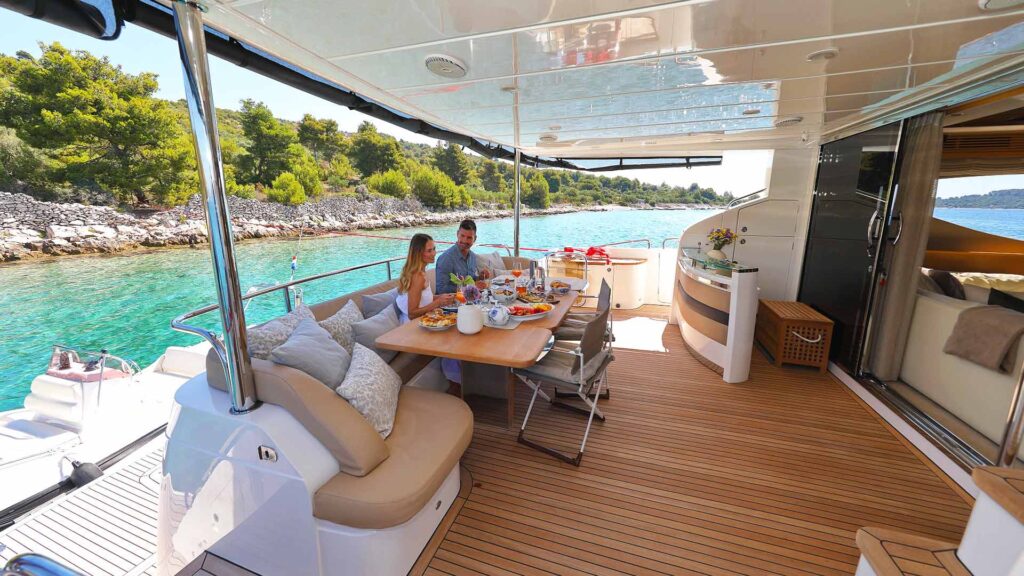 guests having breakfast on the main deck aft