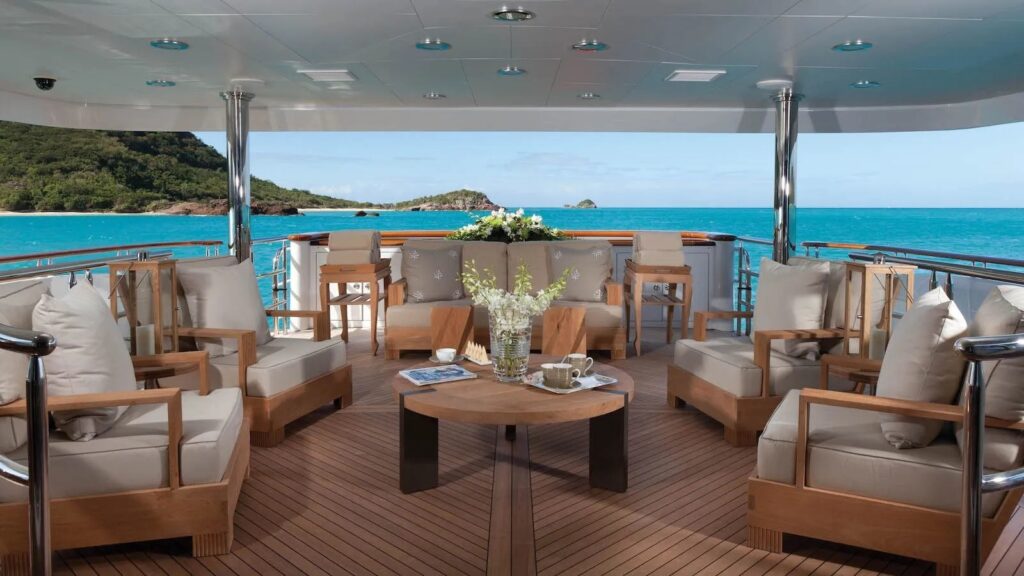 impromptu yacht charter main deck aft