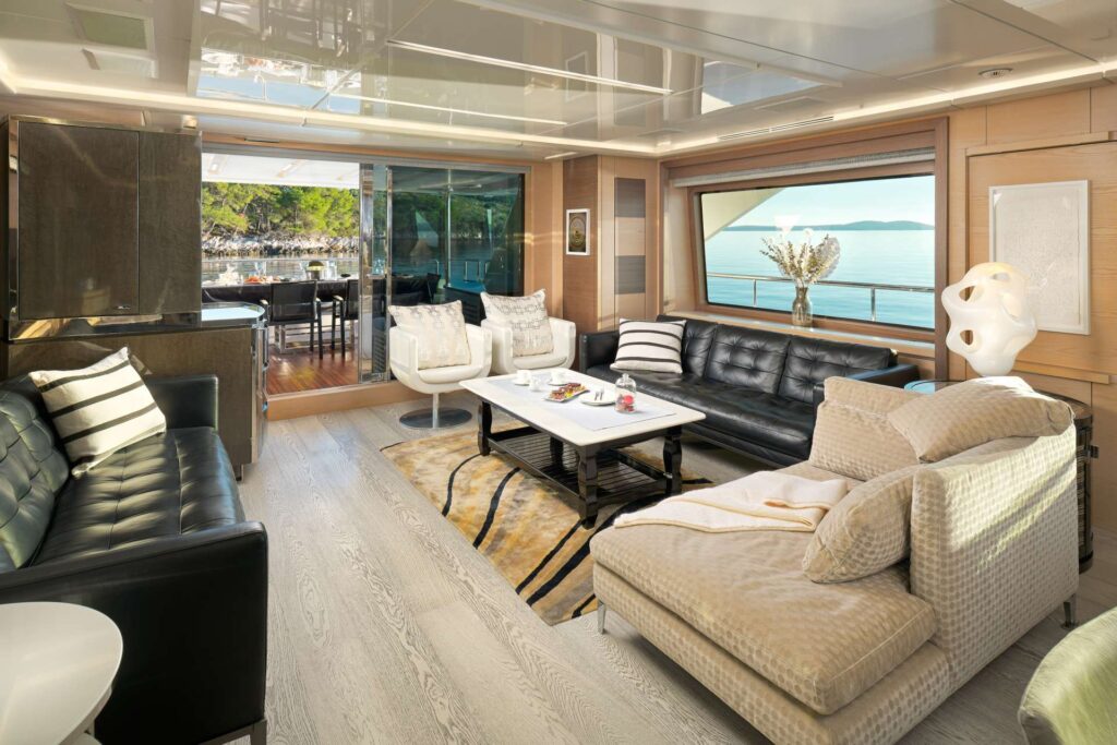 ocean drive yacht charter main salon