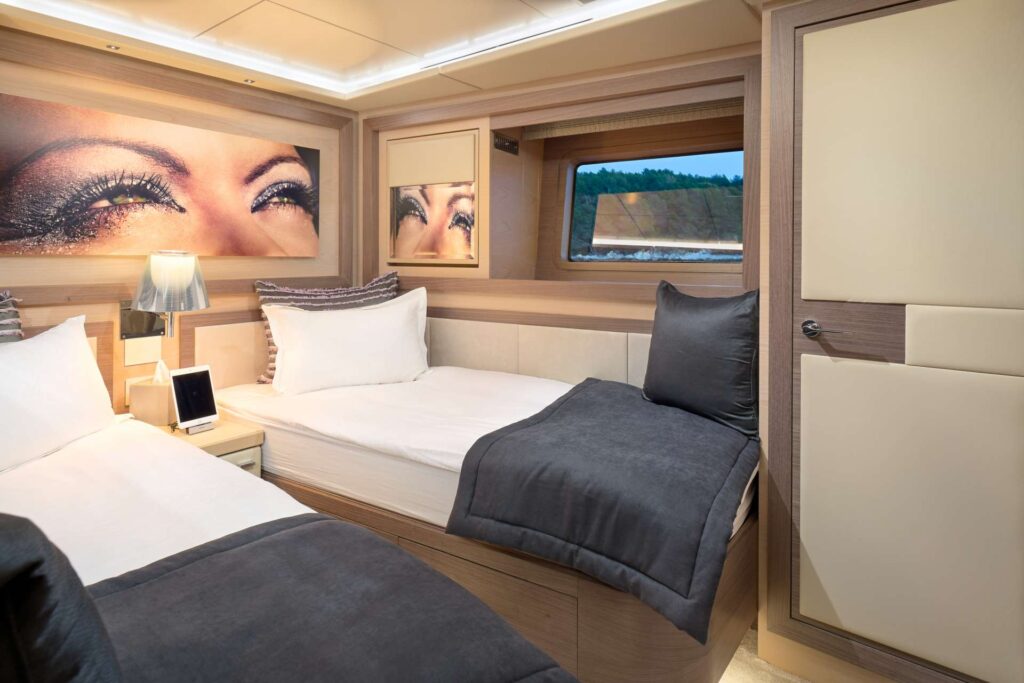ocean drive yacht charter twin cabin starboard
