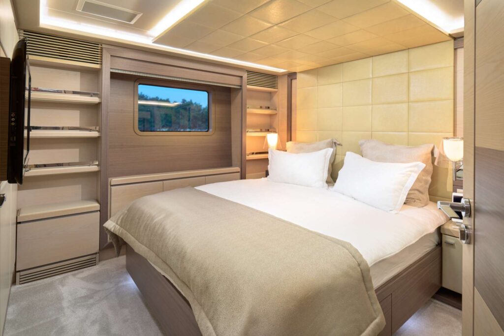 ocean drive yacht charter vip stateroom starboard side