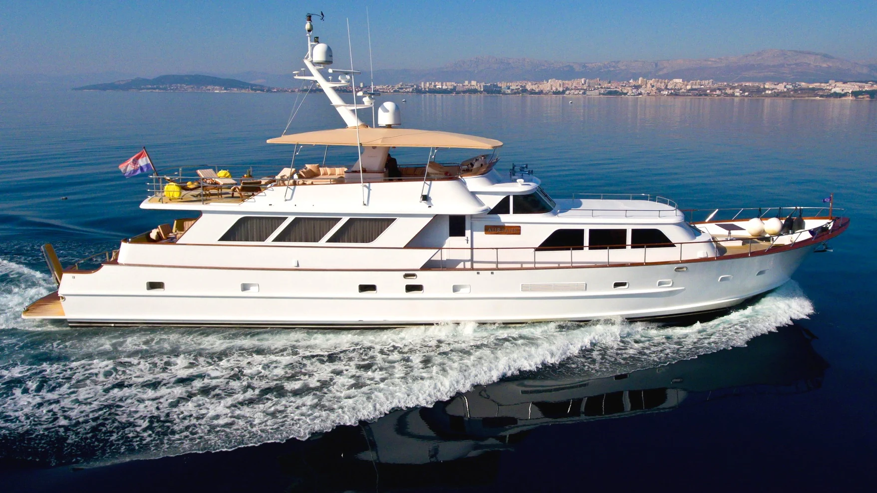 auriane yacht charter cover photo