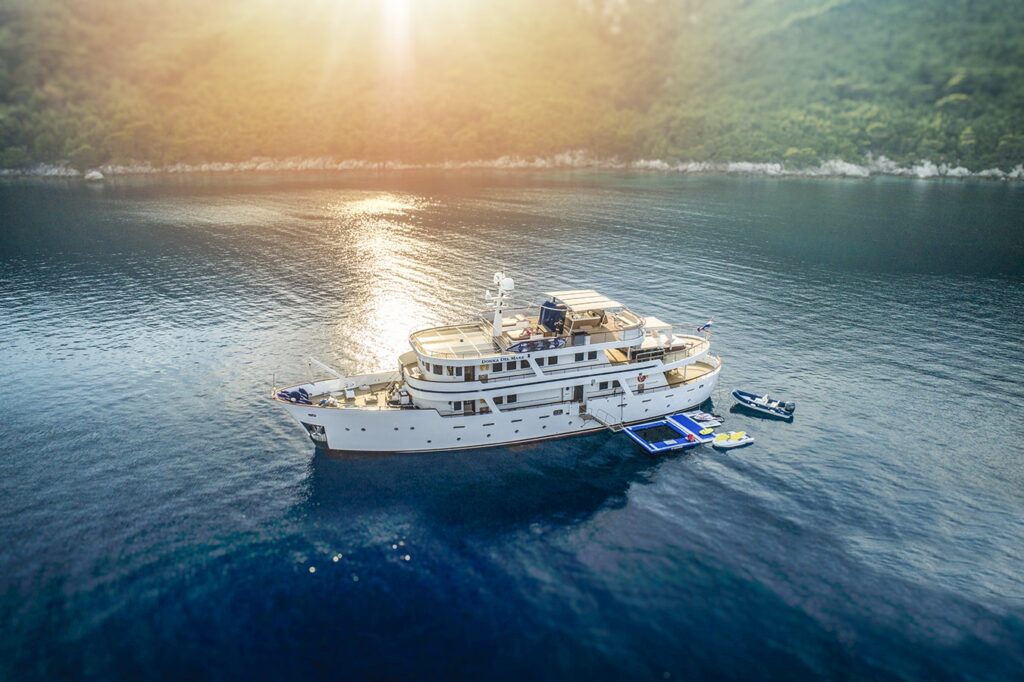 donna del mare yacht charter aerial view