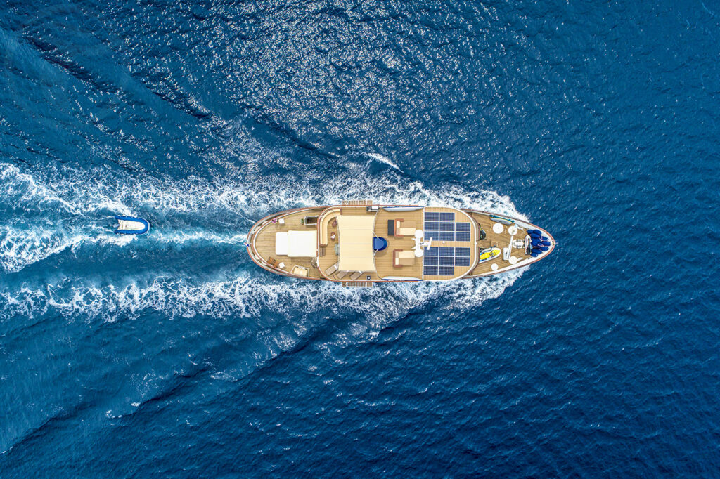 donna del mare yacht charter view from above