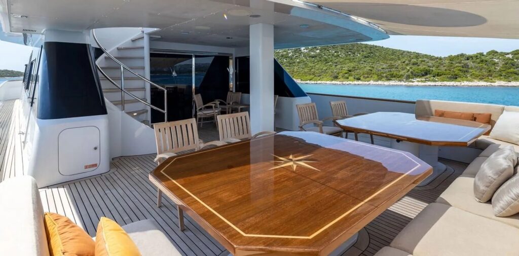 ladyship yacht charter upper deck dining