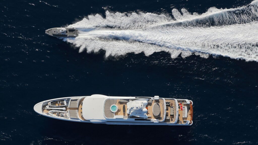 spirit yacht charter and tender