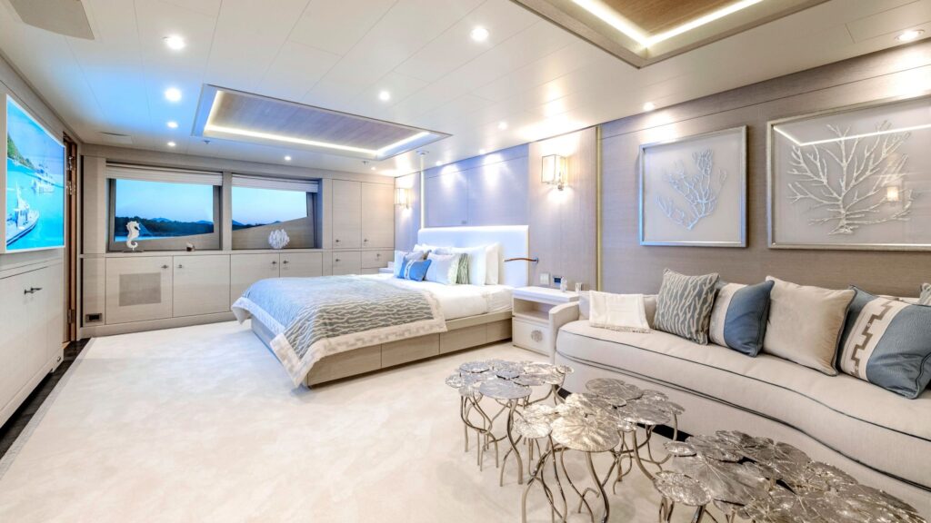 spirit yacht charter master suite