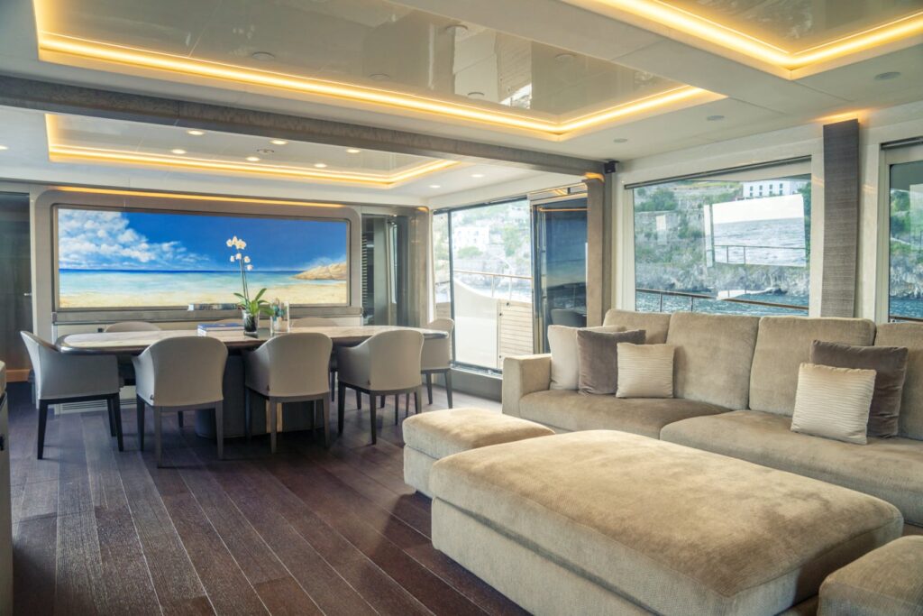 vivaldi yacht charter main salon