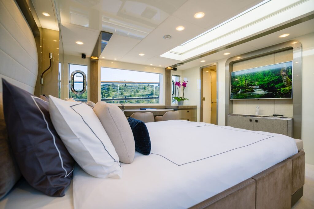 vivaldi yacht charter master suite, wide window view