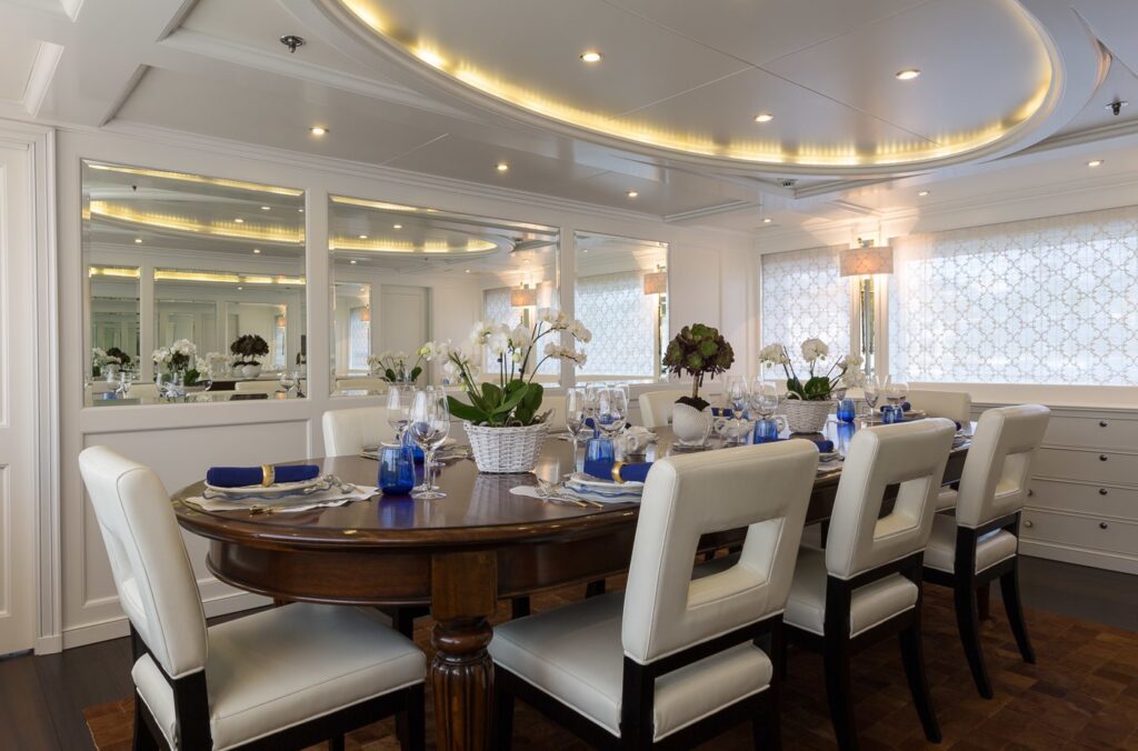 dining table the yacht interior