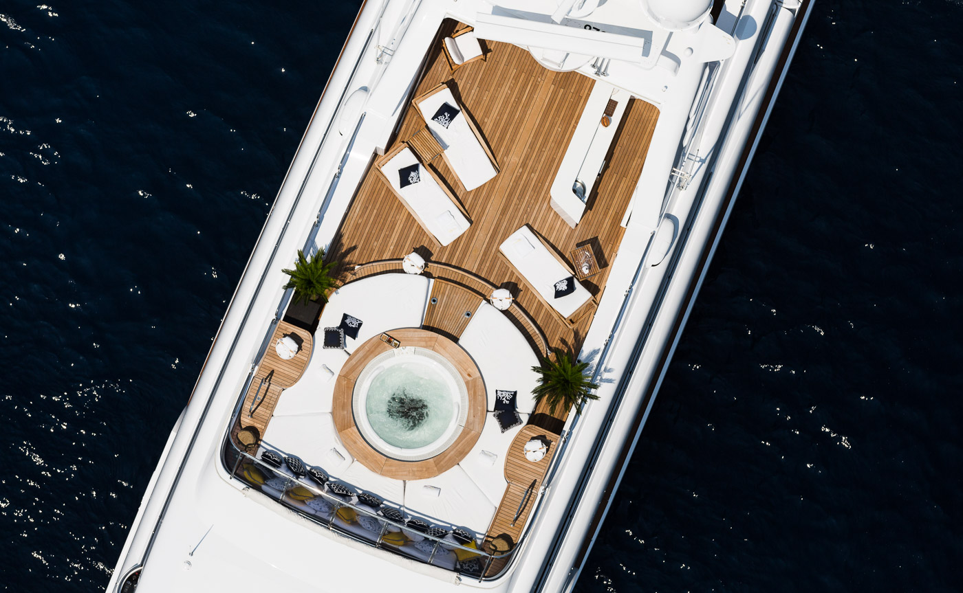 view from above of the yacht deck with a jacuzzi
