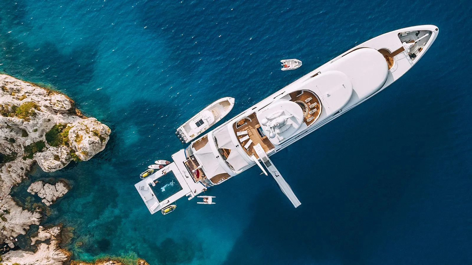 View from above - Loon yacht charter
