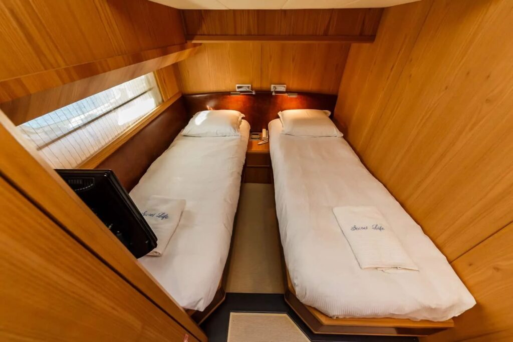 secret life yacht charter twin beds