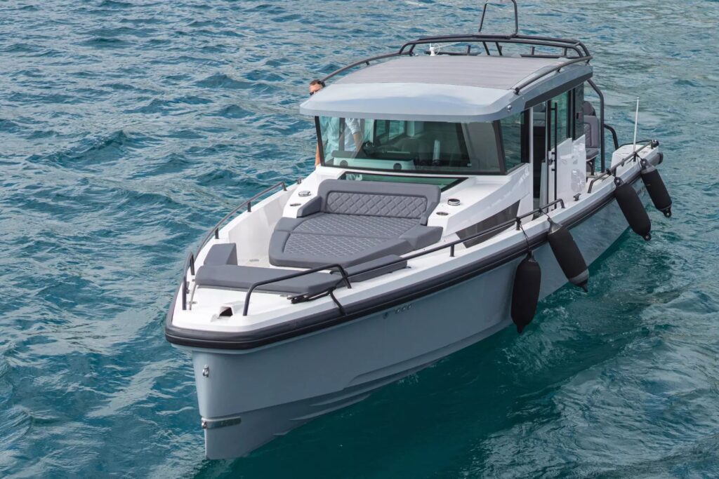 trident yacht charter tender
