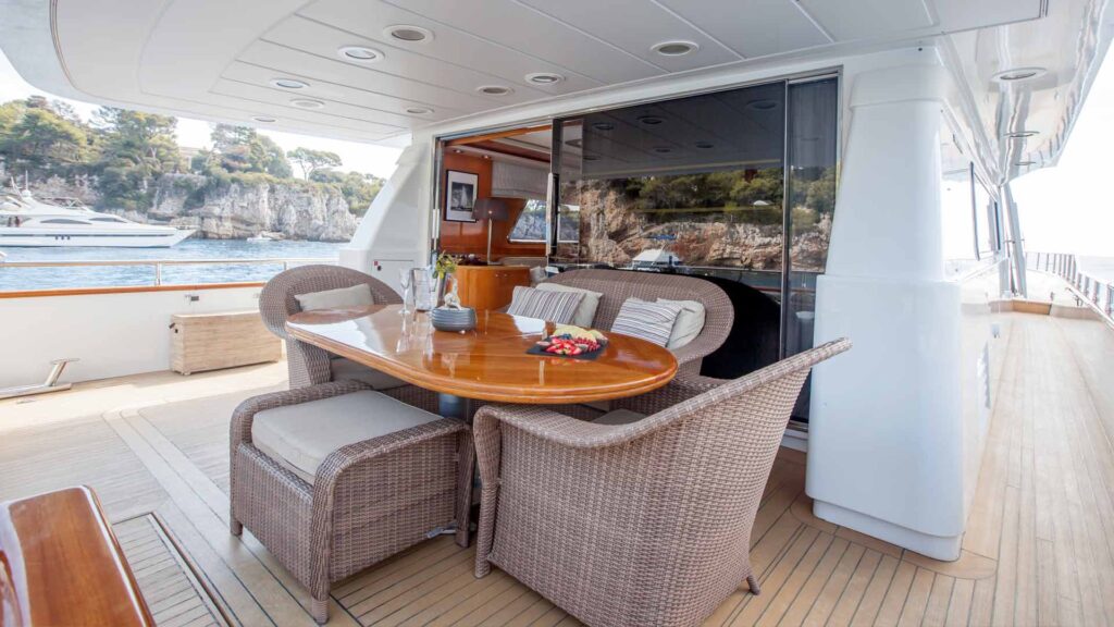 solal yacht charter aft deck dining