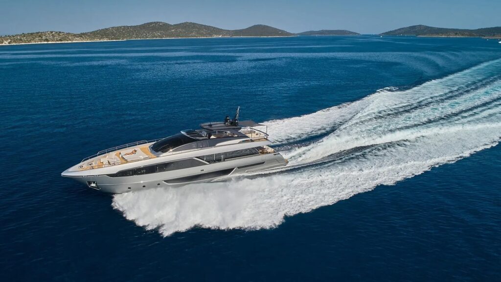 Nikita Yacht Charter cruising at full speed