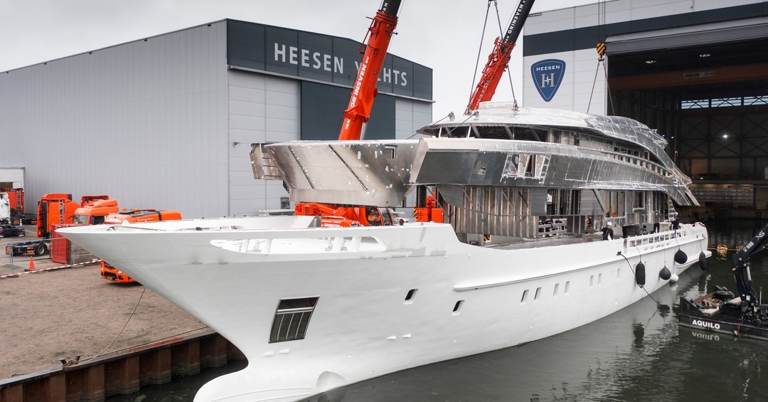 superyacht in the heesen yacht shipyard