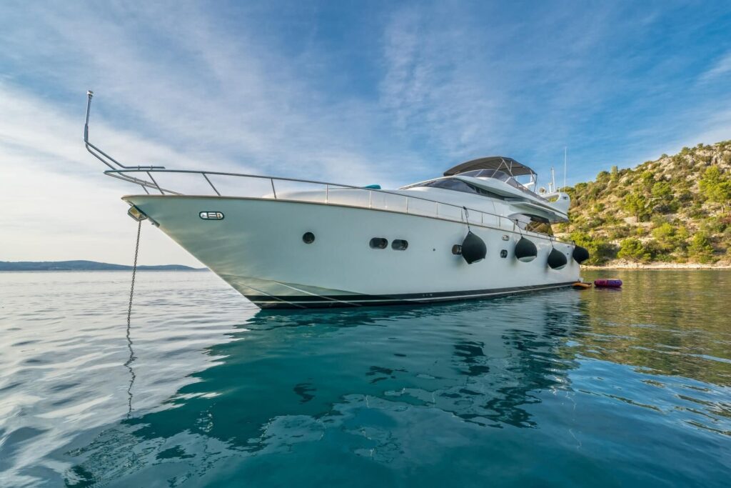 jantar yacht charter bow view