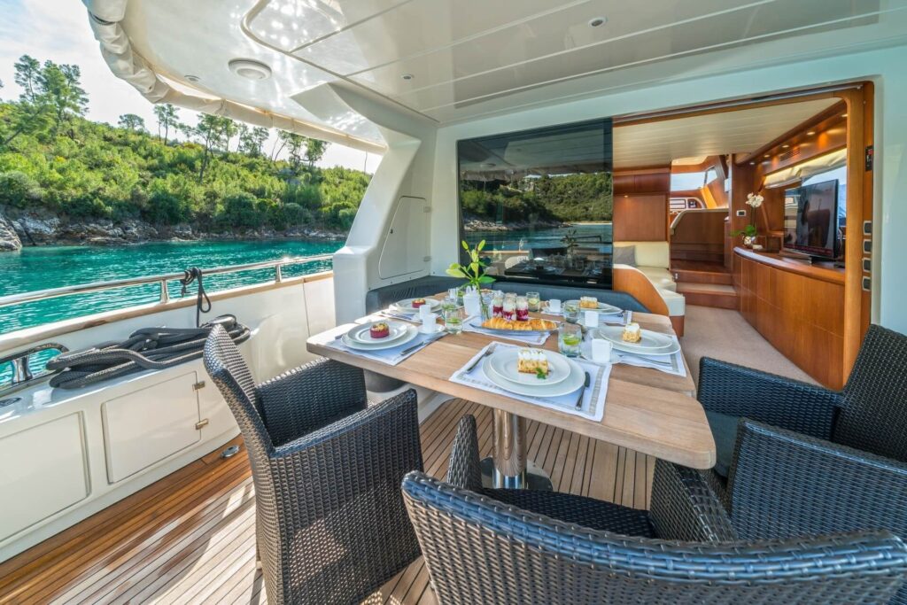 jantar yacht charter breakfast on aft deck