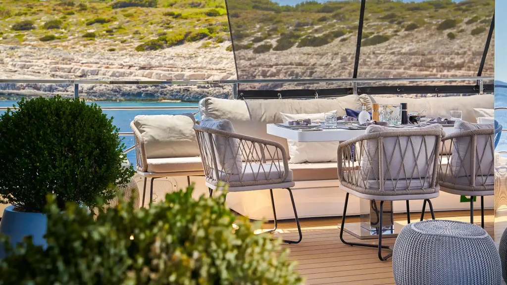 argo yacht charter upper deck dinin table