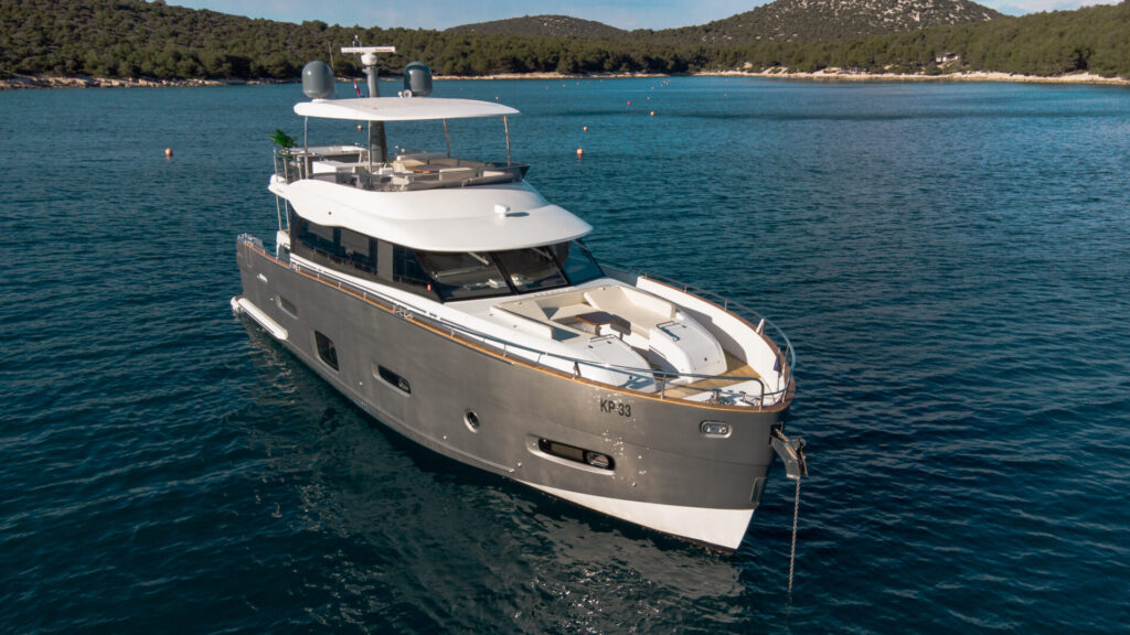 bollinger yacht charter front view