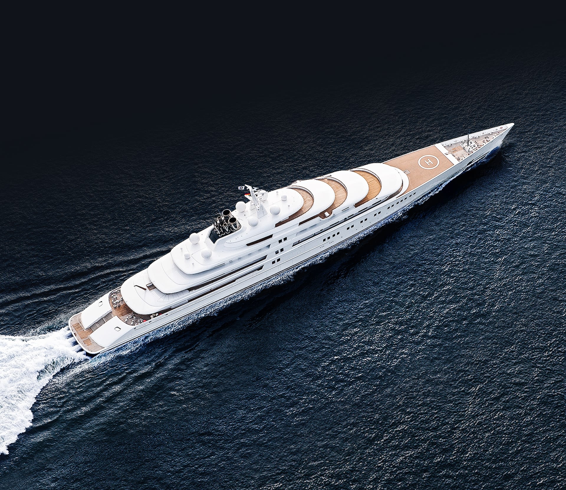 azzam lurssen yacht aerial view