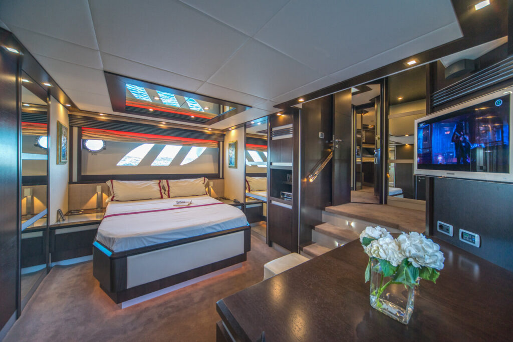 discovery yacht charter master suite