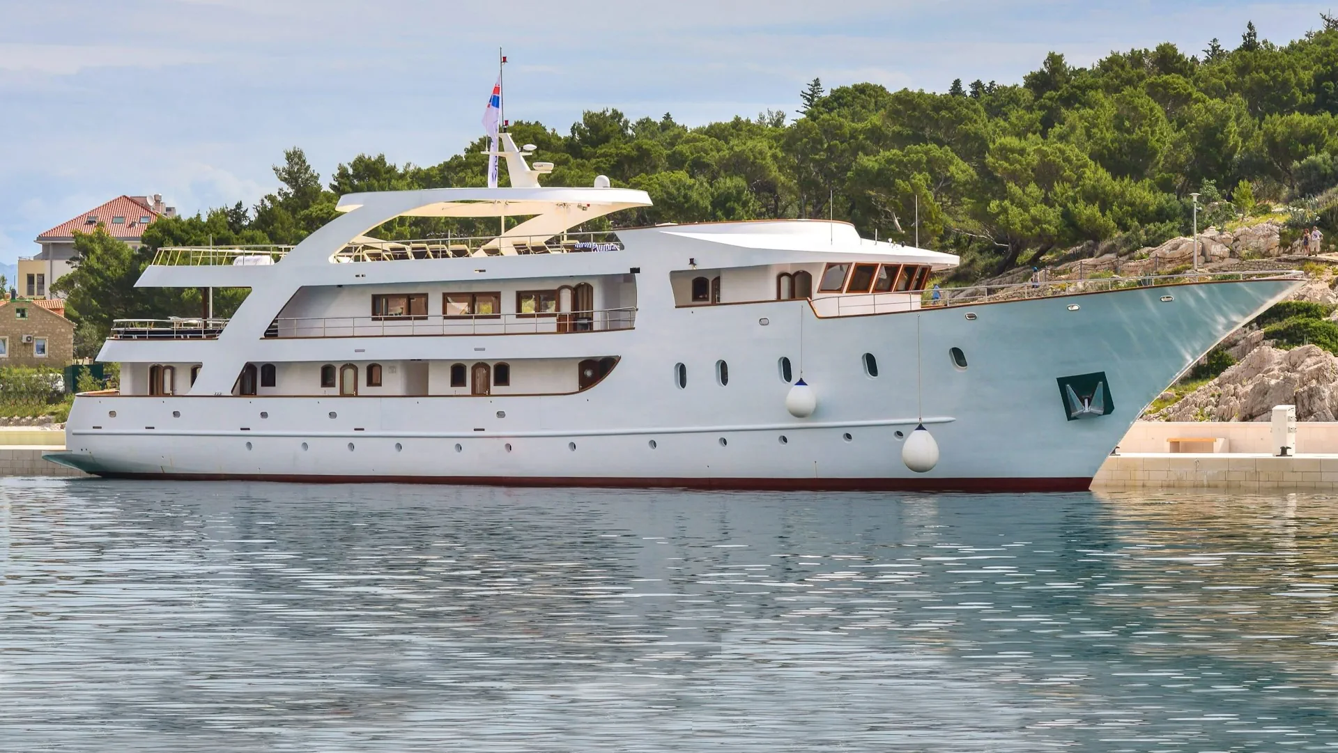 karizma yacht charter cover photo