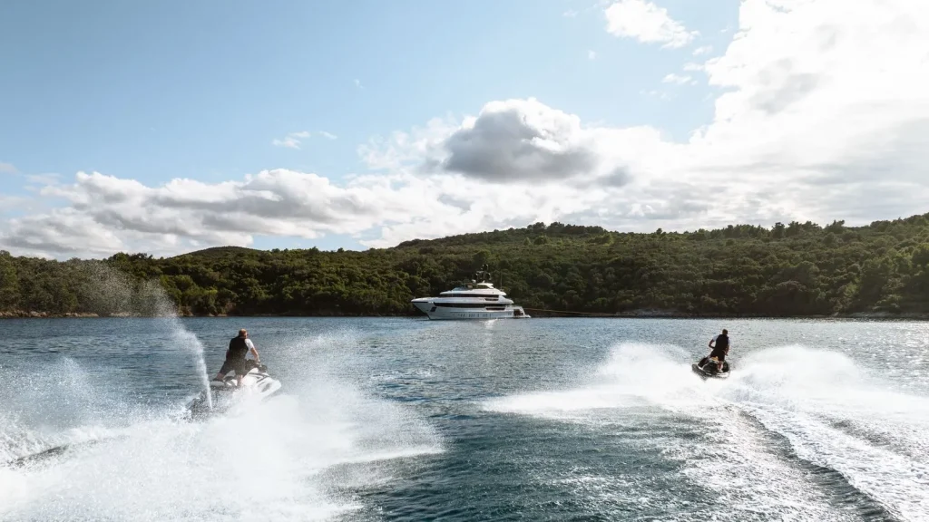 lady lena yacht charter jet skis