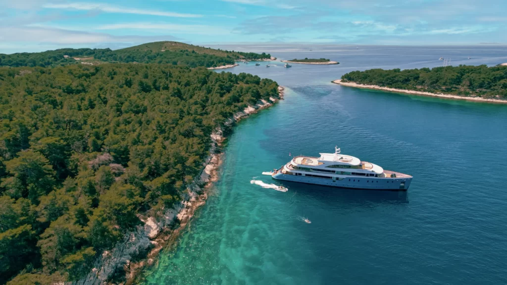 ohana yacht charter at anchor in croatia
