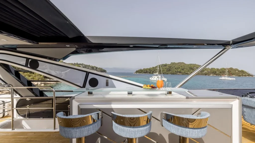 exit yacht charter bar