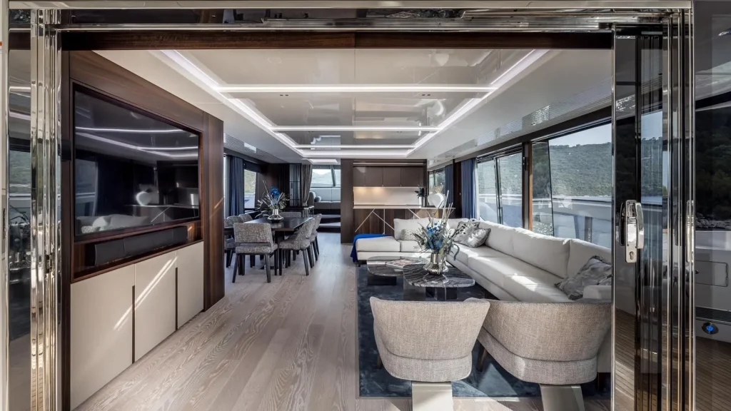 exit yacht charter salon and dining area