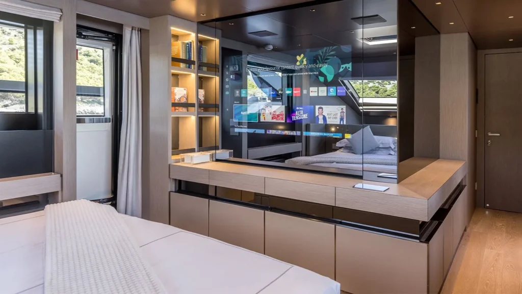 jicj yacht charter master suite tv