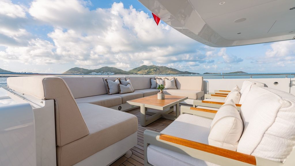 moskito yacht charter main deck aft seating area