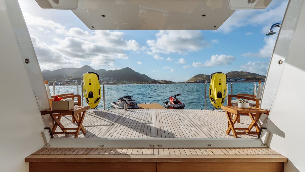 moskito yacht charter swimming platform view