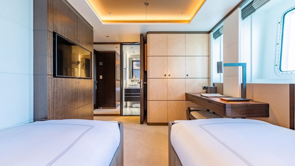 moskito yacht charter twin cabin view