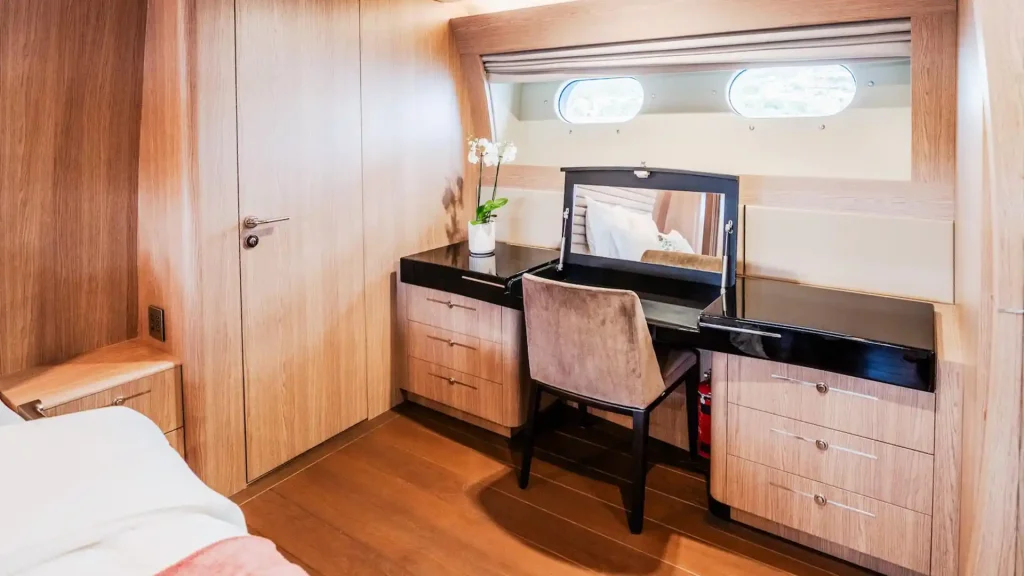 dream yacht charter vanity desk