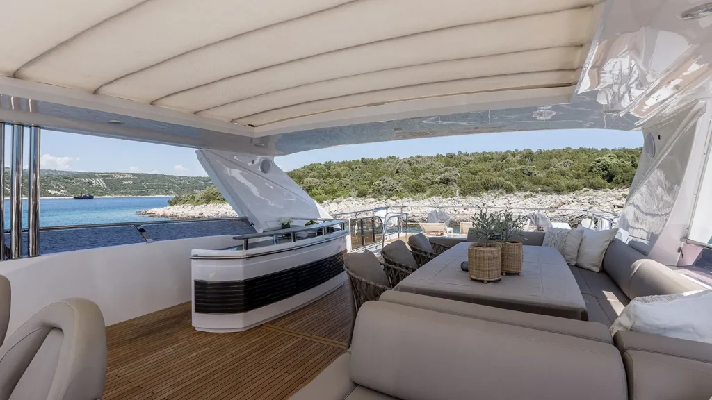 experience yacht charter sundeck dining area and bar