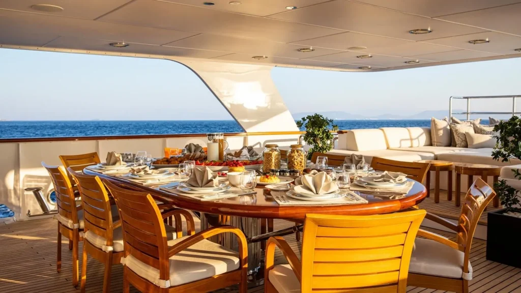 victory yacht charter main deck al fresco dining