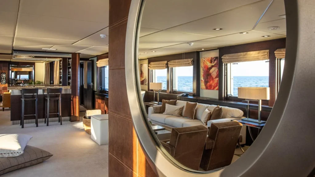 victory yacht charter main salon entrance