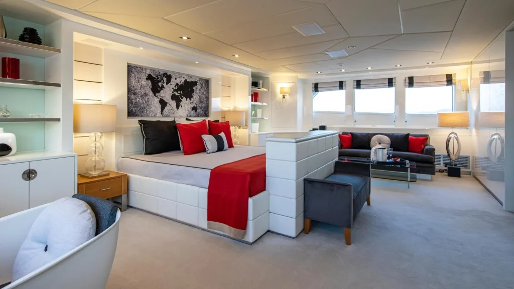 victory yacht charter master suite