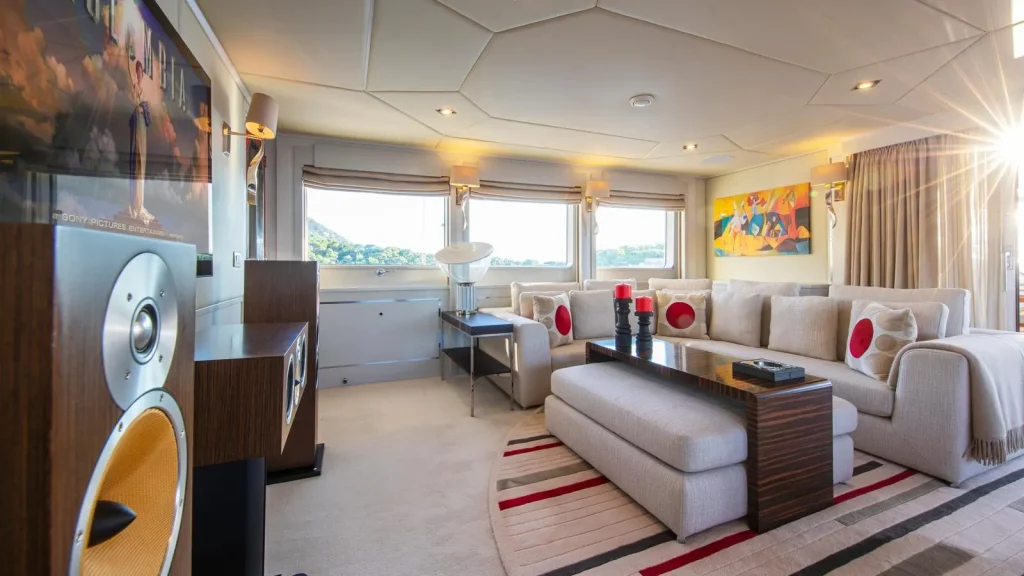 victory yacht charter sky lounge