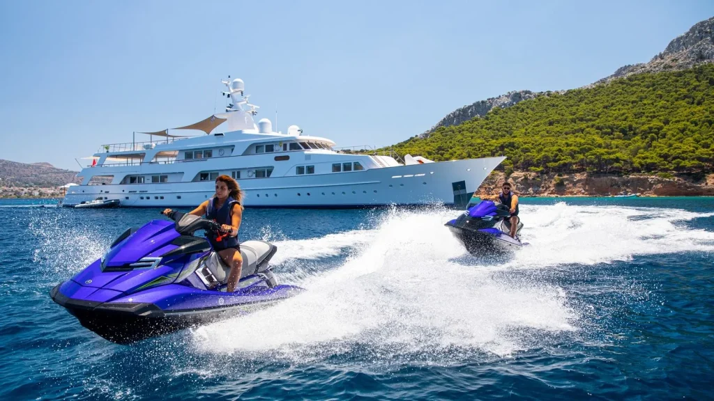 victory yacht charter two jet skis