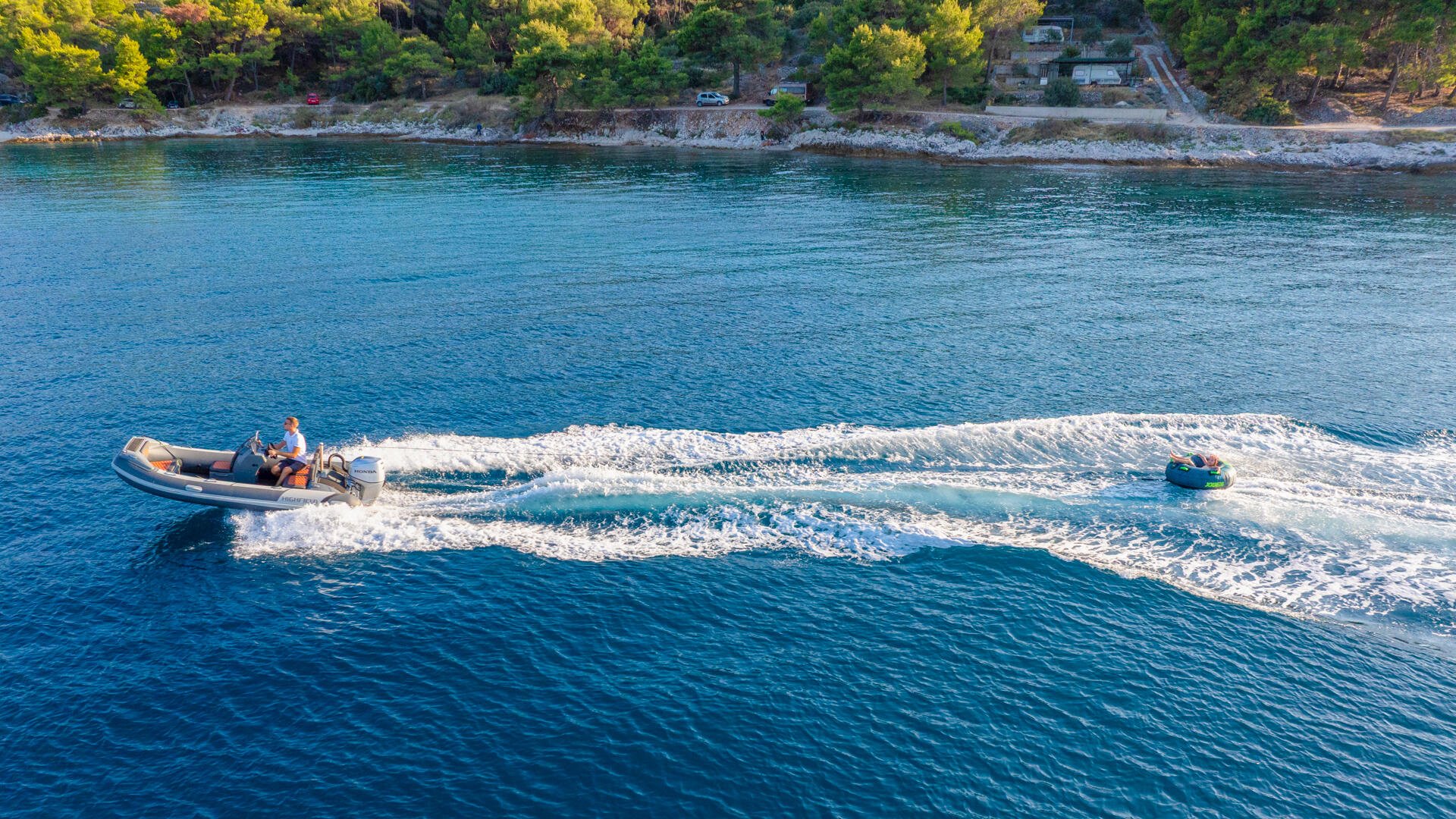 ARTISAN Yacht Charter Lifestyle Tender and Towable Fun ARTISAN Yacht Charter Lifestyle Tender and Towable Fun